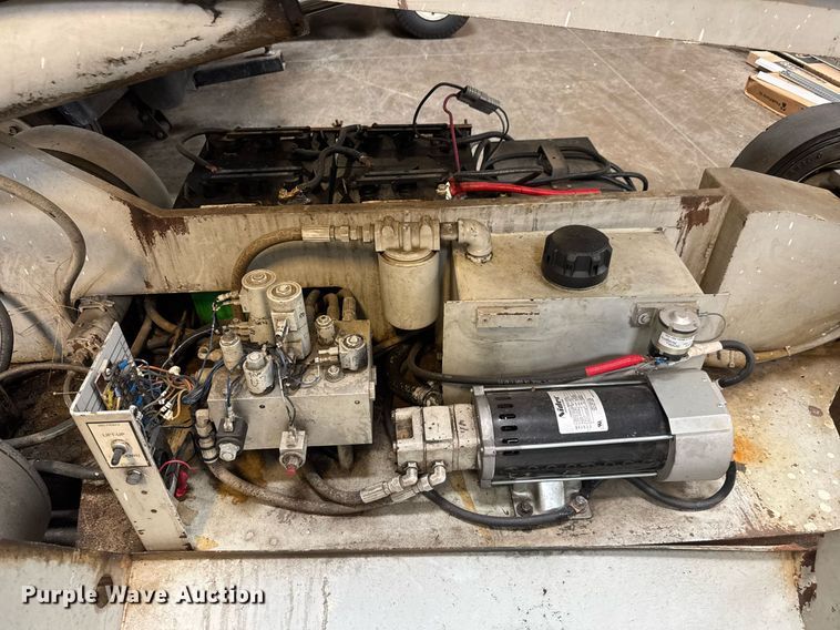 image for item EQ1333 Simon Aerials L2034E scissor lift