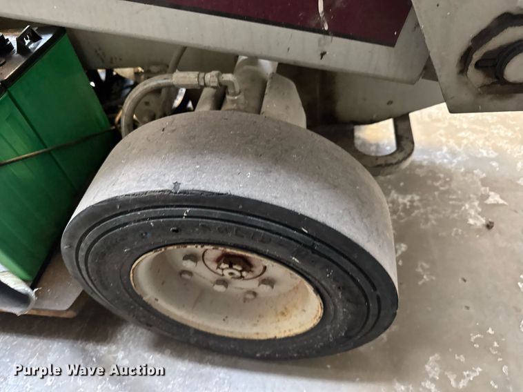 image for item EQ1333 Simon Aerials L2034E scissor lift