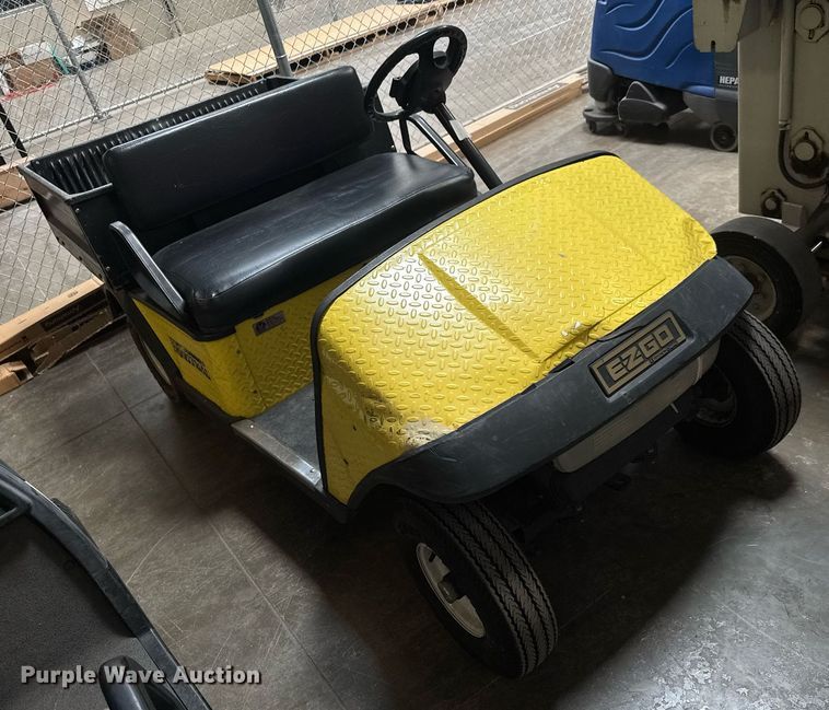image for item EQ1334 2001 E-Z-Go Workhorse golf cart