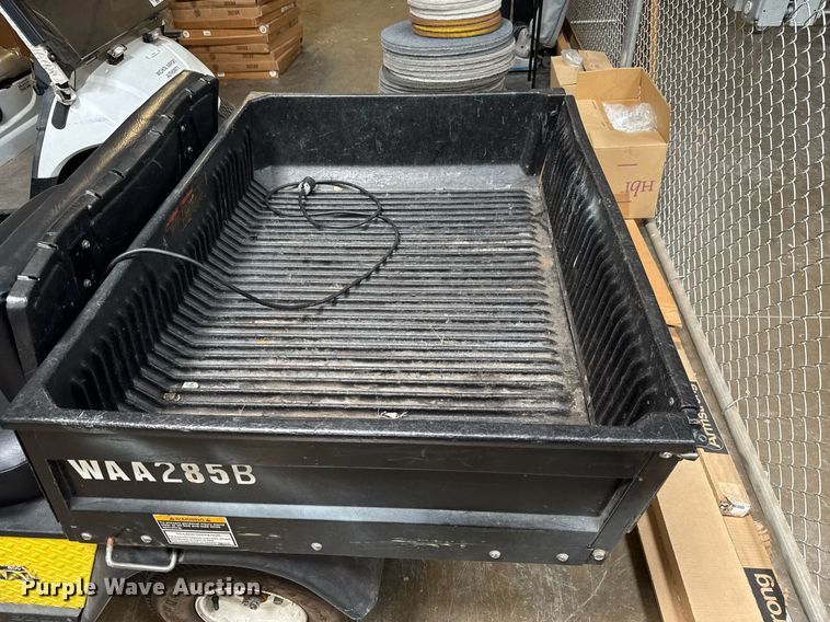 image for item EQ1334 2001 E-Z-Go Workhorse golf cart