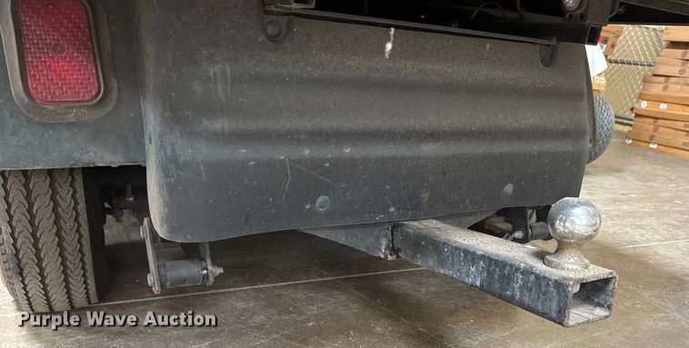 image for item EQ1334 2001 E-Z-Go Workhorse golf cart