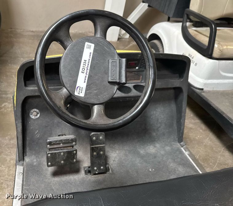 image for item EQ1334 2001 E-Z-Go Workhorse golf cart