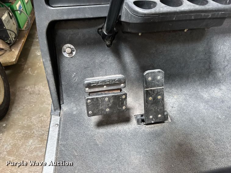 image for item EQ1334 2001 E-Z-Go Workhorse golf cart