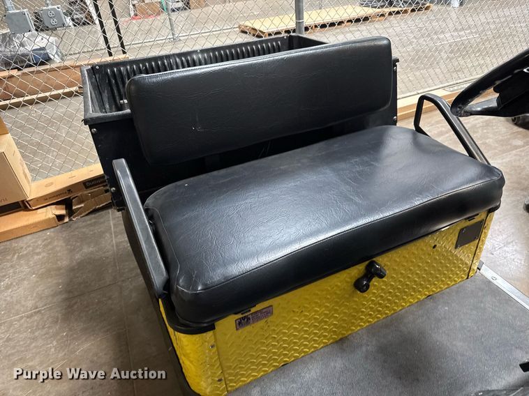 image for item EQ1334 2001 E-Z-Go Workhorse golf cart