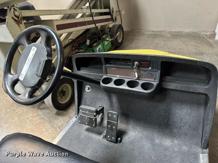 image for item EQ1334 2001 E-Z-Go Workhorse golf cart