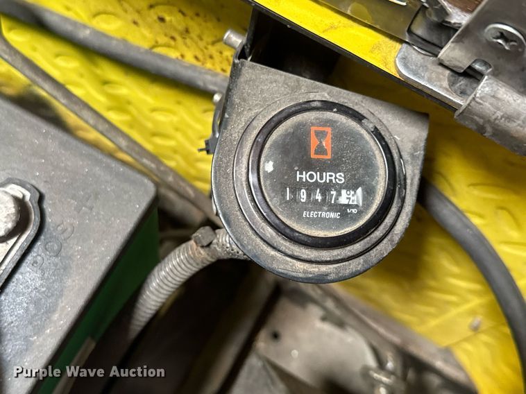 image for item EQ1334 2001 E-Z-Go Workhorse golf cart