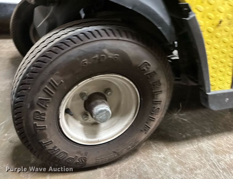 image for item EQ1334 2001 E-Z-Go Workhorse golf cart