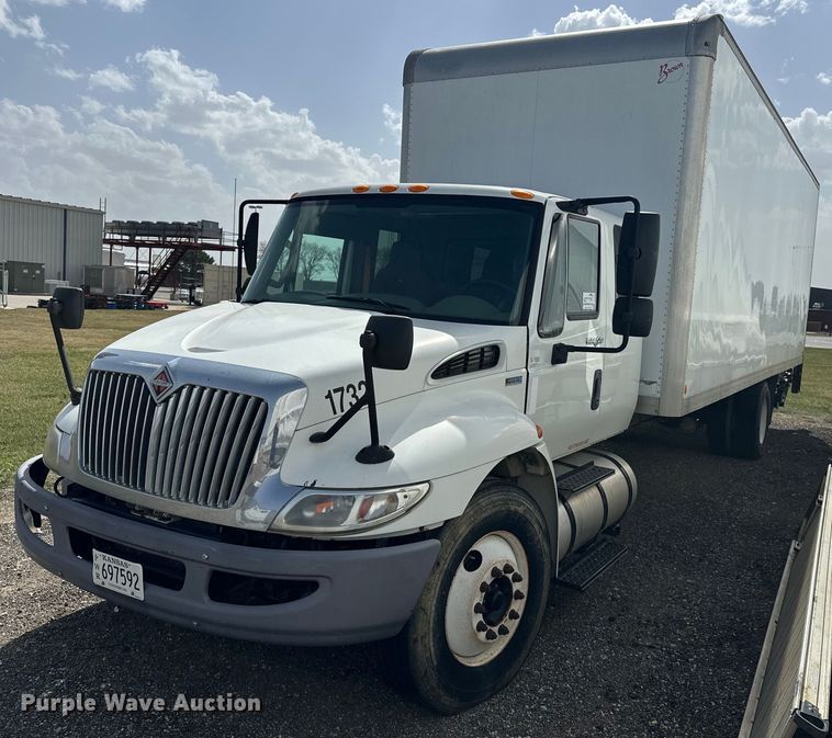 image for item DF8465 2012 International DuraStar 4300 box truck