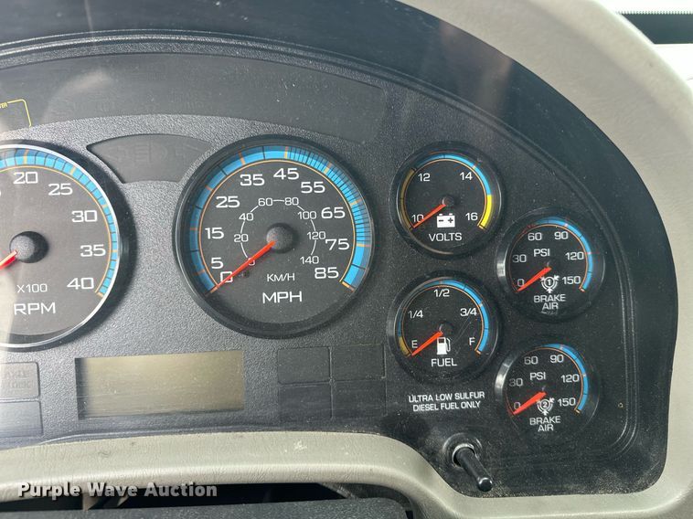 image for item DF8465 2012 International DuraStar 4300 box truck