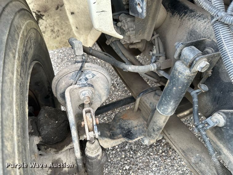 image for item DF8465 2012 International DuraStar 4300 box truck