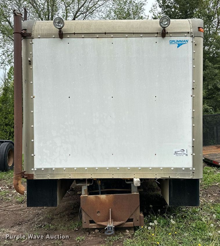 image for item DF8479 Grumman box truck bed