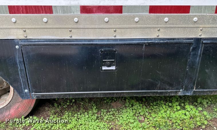 image for item DF8479 Grumman box truck bed