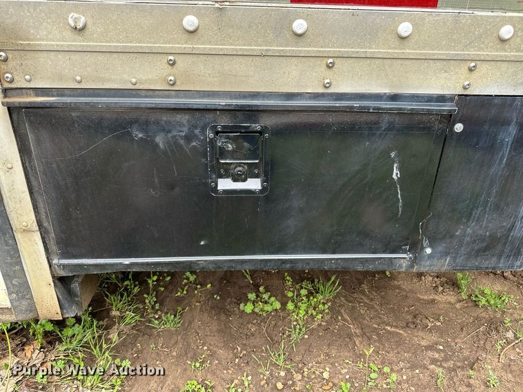 image for item DF8479 Grumman box truck bed