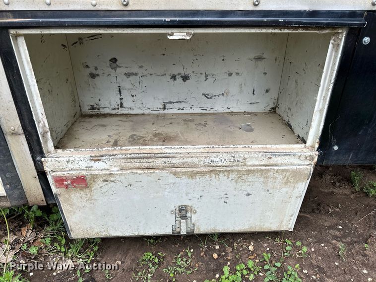 image for item DF8479 Grumman box truck bed