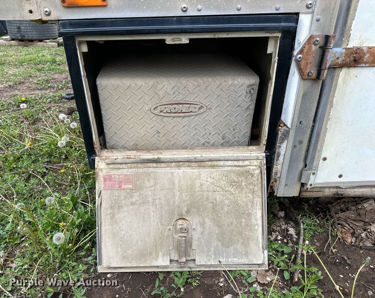 image for item DF8479 Grumman box truck bed