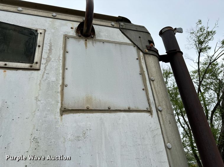 image for item DF8479 Grumman box truck bed