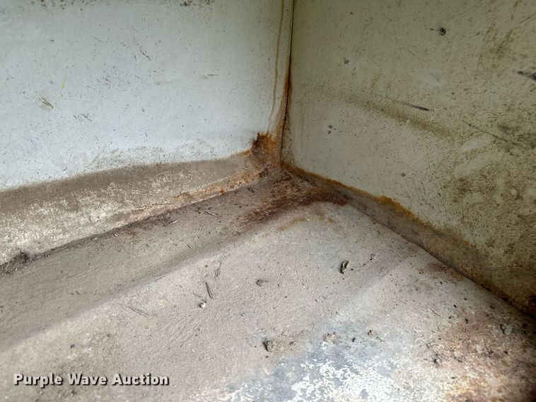 image for item DF8479 Grumman box truck bed