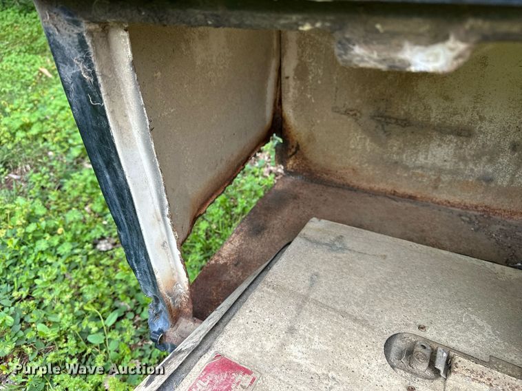 image for item DF8479 Grumman box truck bed