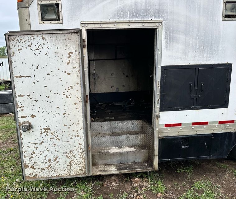 image for item DF8479 Grumman box truck bed