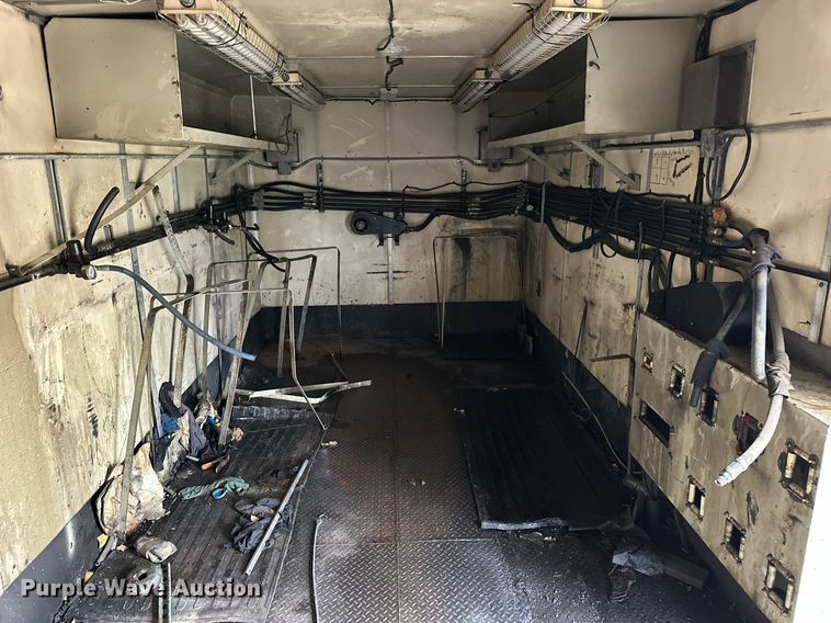 image for item DF8479 Grumman box truck bed