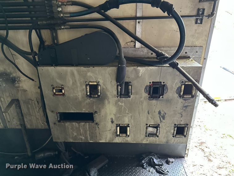 image for item DF8479 Grumman box truck bed