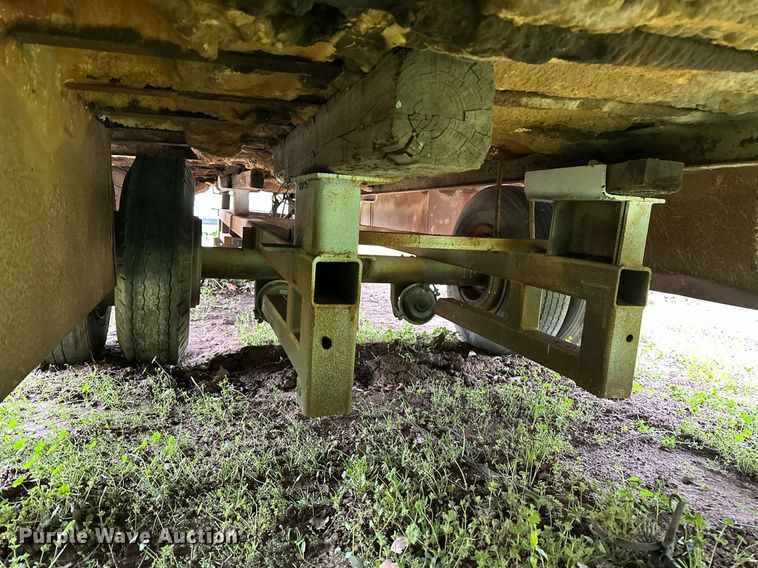 image for item DF8479 Grumman box truck bed