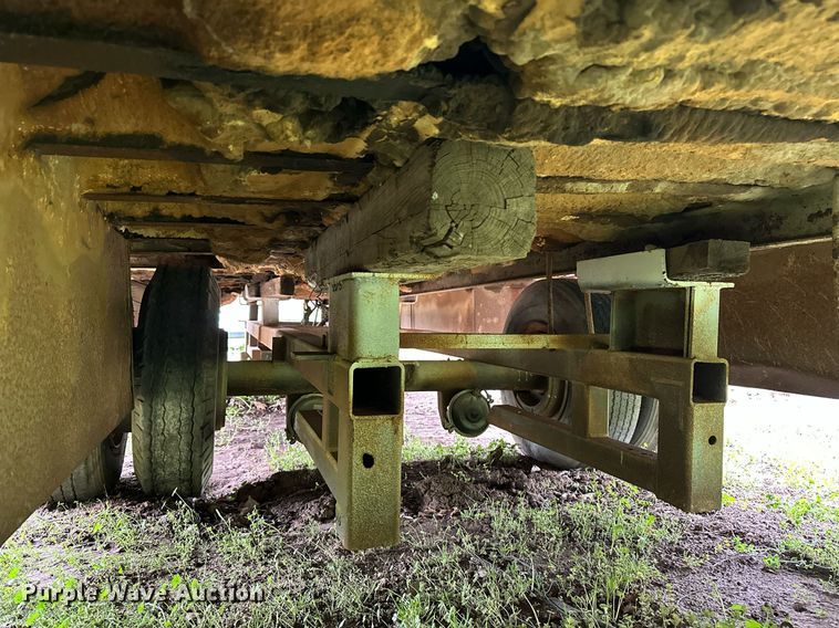 image for item DF8479 Grumman box truck bed