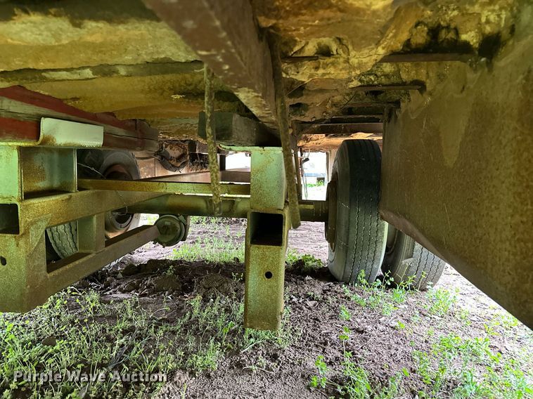 image for item DF8479 Grumman box truck bed