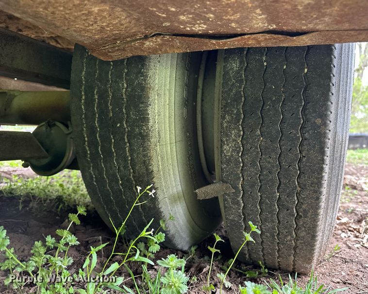 image for item DF8479 Grumman box truck bed