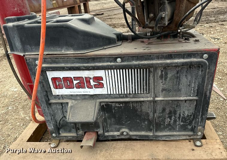 image for item DF8496 Coats Rim Clamp 7060AX tire machine