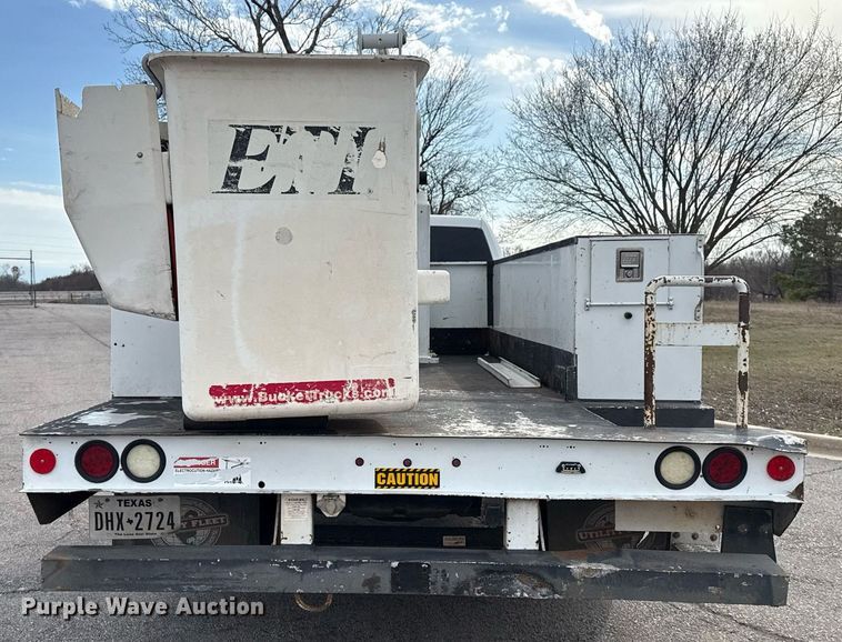 image for item DM5592 2014 Dodge Ram 5500 bucket truck