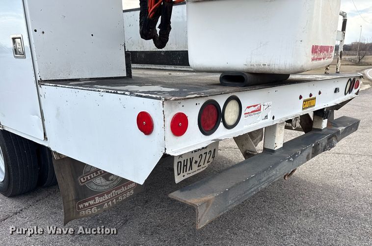 image for item DM5592 2014 Dodge Ram 5500 bucket truck