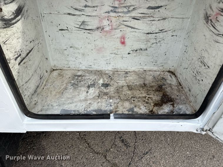 image for item DM5592 2014 Dodge Ram 5500 bucket truck