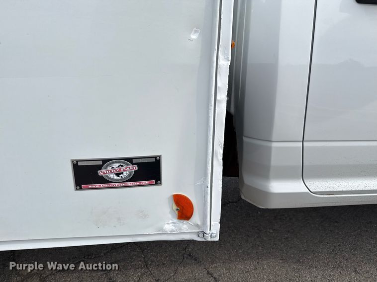 image for item DM5592 2014 Dodge Ram 5500 bucket truck