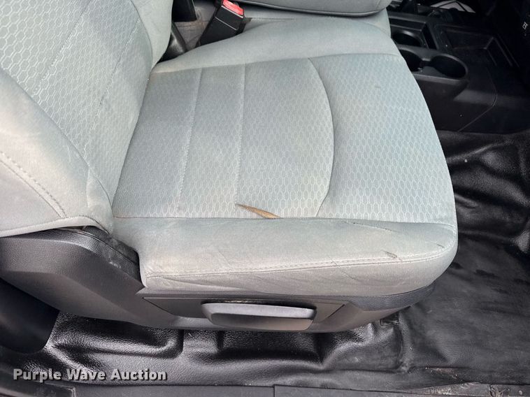 image for item DM5592 2014 Dodge Ram 5500 bucket truck