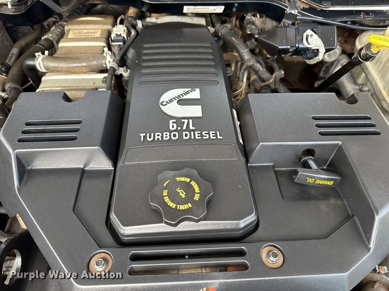 image for item DM5592 2014 Dodge Ram 5500 bucket truck