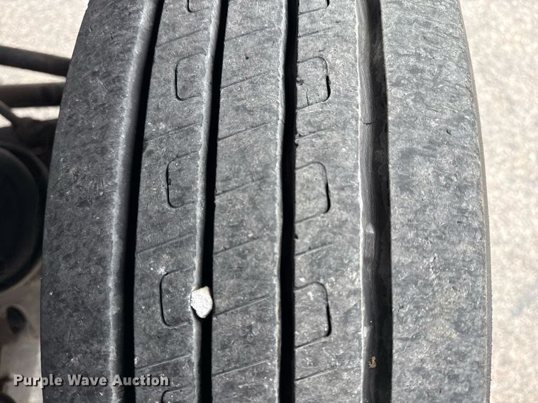 image for item DM5592 2014 Dodge Ram 5500 bucket truck