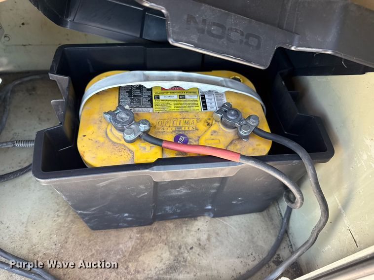 image for item DM5721 2019 Ford F550 Super Duty Crew Cab utility / service truck