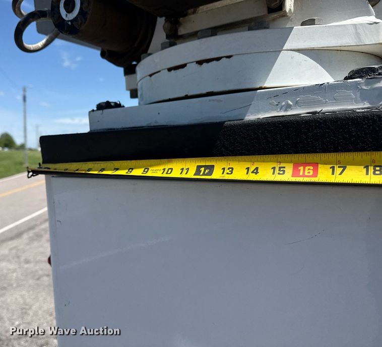 image for item DM5721 2019 Ford F550 Super Duty Crew Cab utility / service truck