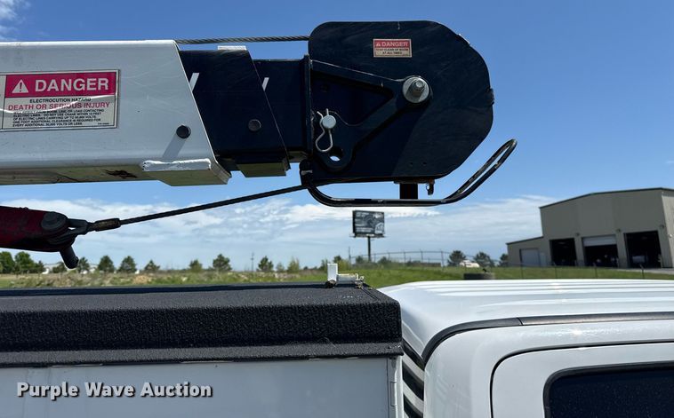 image for item DM5721 2019 Ford F550 Super Duty Crew Cab utility / service truck