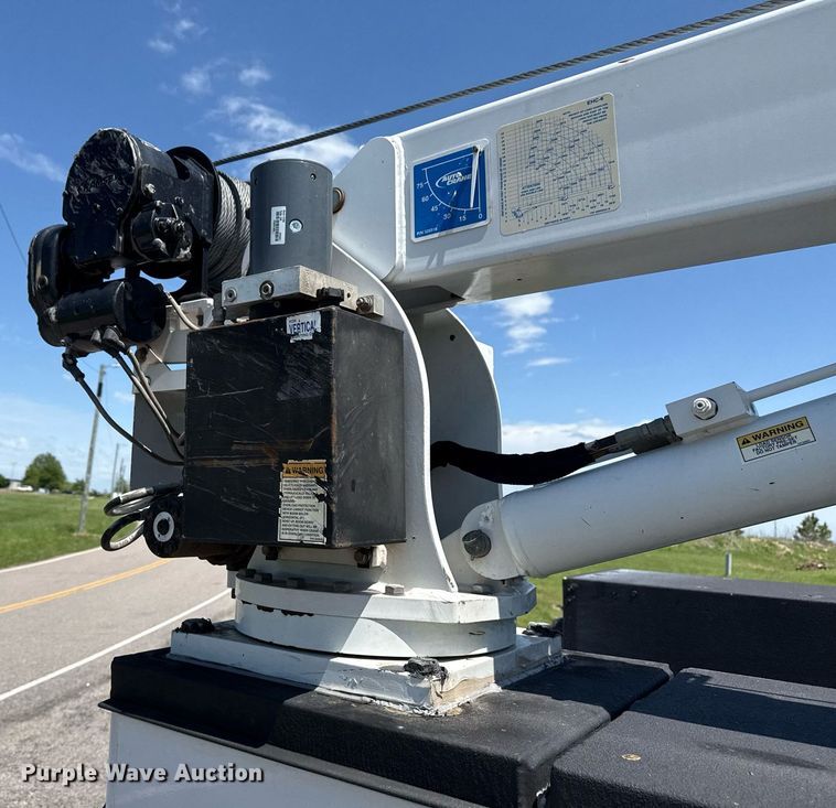 image for item DM5721 2019 Ford F550 Super Duty Crew Cab utility / service truck