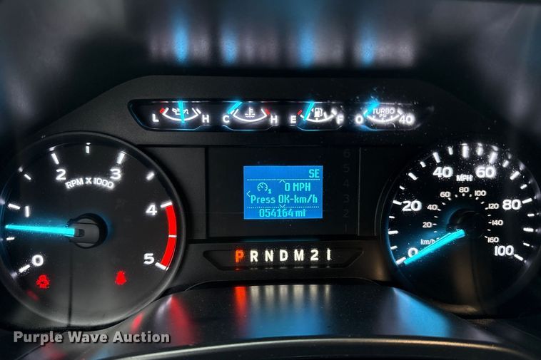 image for item DM5721 2019 Ford F550 Super Duty Crew Cab utility / service truck