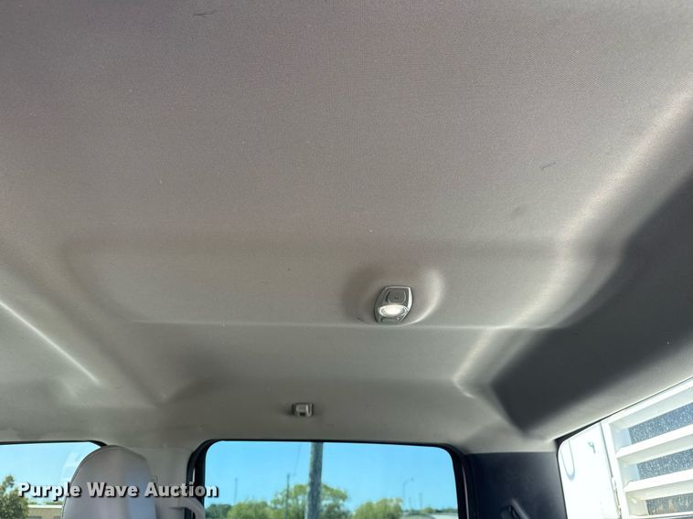 image for item DM5721 2019 Ford F550 Super Duty Crew Cab utility / service truck