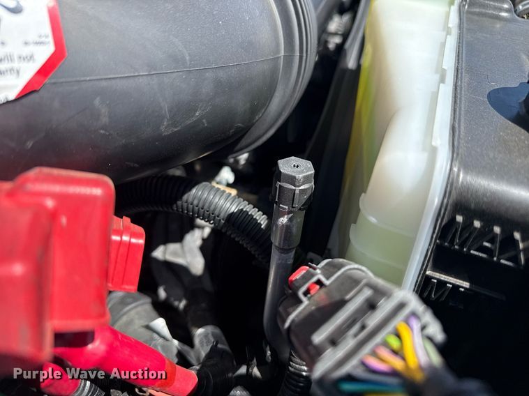 image for item DM5721 2019 Ford F550 Super Duty Crew Cab utility / service truck