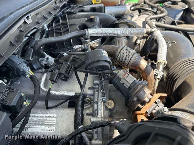 image for item DM5721 2019 Ford F550 Super Duty Crew Cab utility / service truck