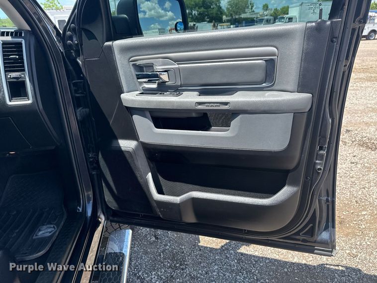 image for item DM5722 2020 Dodge Ram 1500 Crew Cab pickup truck