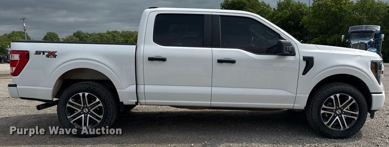 image for item DM5729 2023 Ford F150 SuperCrew pickup truck