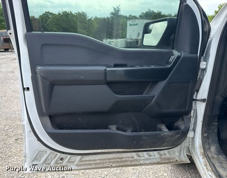 image for item DM5729 2023 Ford F150 SuperCrew pickup truck