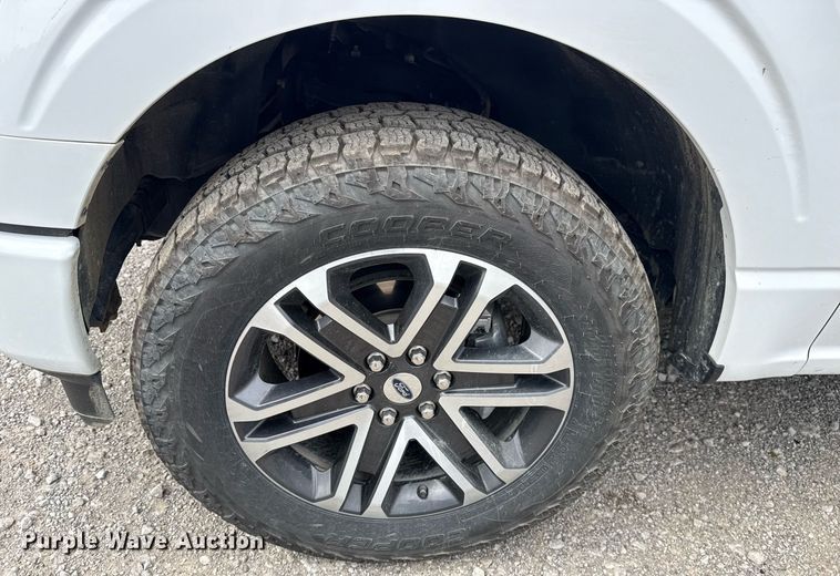 image for item DM5729 2023 Ford F150 SuperCrew pickup truck