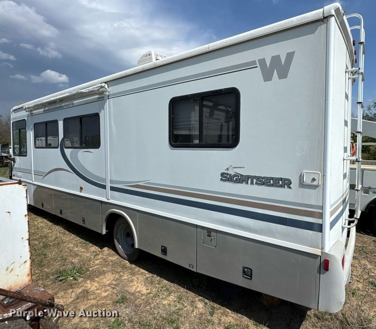 image for item DO0735 2004 Sightseer  Winnebago P32 RV